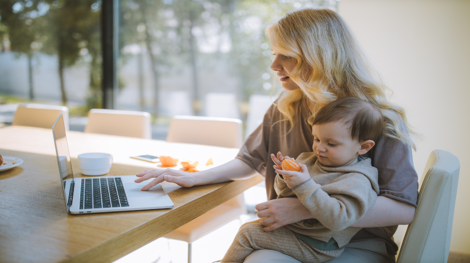 Bienestar laboral, ¿por qué es tan valorado por las madres trabajadoras?