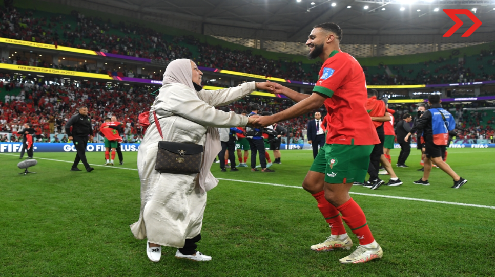 Así celebra el futbolista marroquí Sofiane Boufal sus victorias en Mundial de Qatar 2022