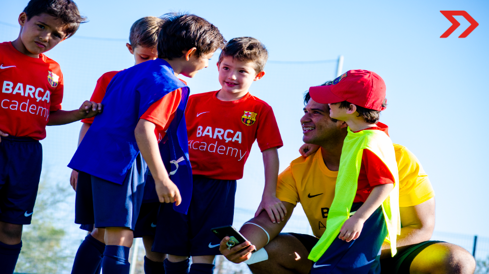 El fútbol, una pasión convertida formación: conoce Barça Academy