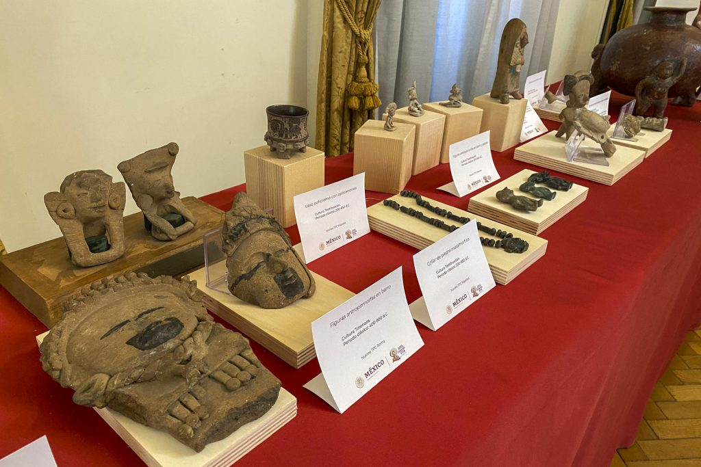 México recupera 43 objetos prehispánicos incautados en Italia 0