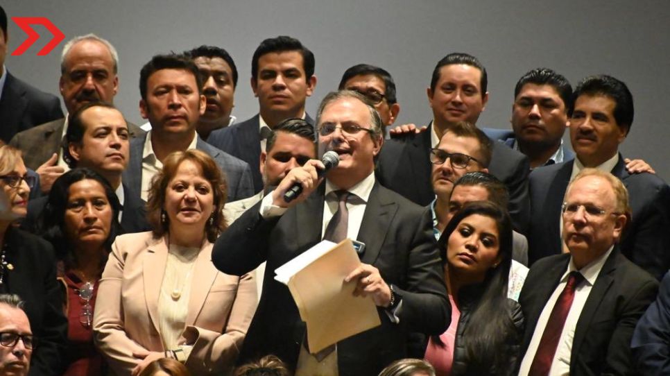 Marcelo Ebrard renuncia a Cancillería para postularse con Morena a presidenciales 2024