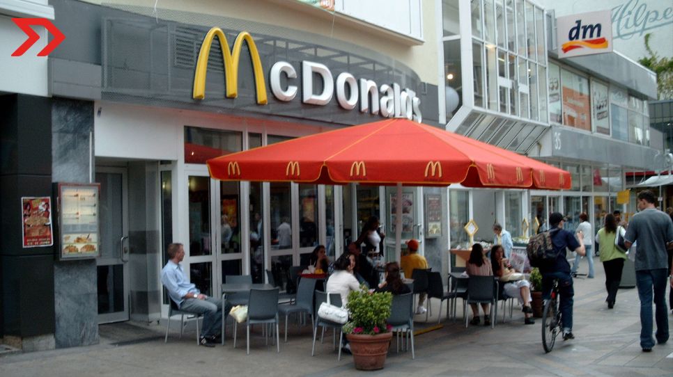 McDonald’s “se cae” a nivel mundial y cierra restaurantes de manera masiva