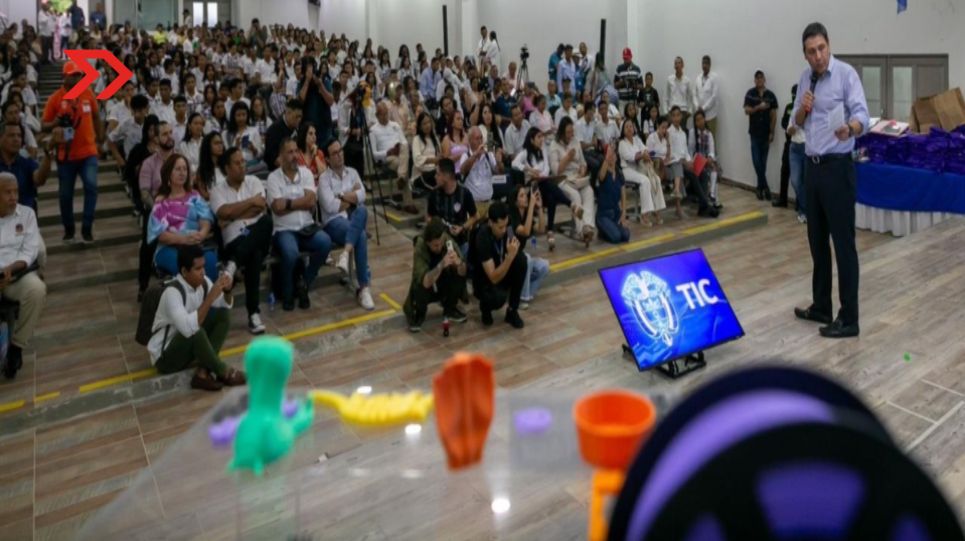 ‘Colombia Programa’ entrega laboratorios de innovación con una inversión de 6.531 millones