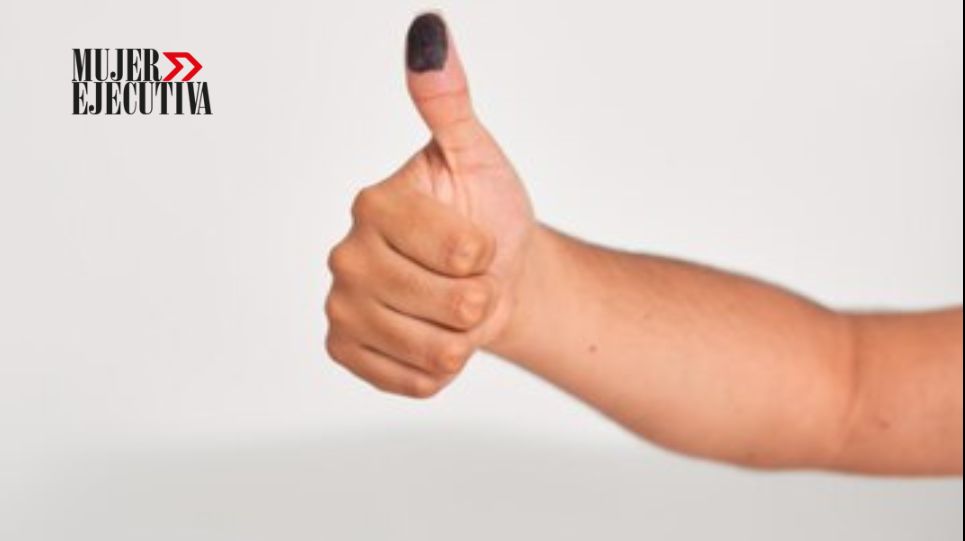 Elecciones 2024: el riesgo de compartir selfies con la INE o el dedo entintado después de votar
