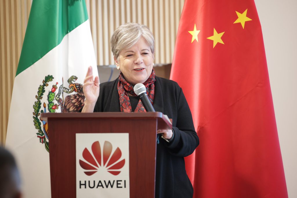 La SRE y Huawei México firman convenio para empoderar a empresarias y promover la inclusión digital 2