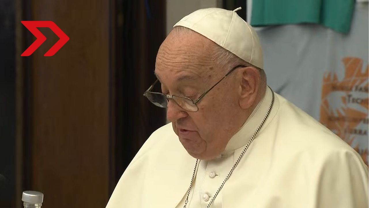 Papa Francisco pide que “los millonarios deberían de pagar más impuestos”