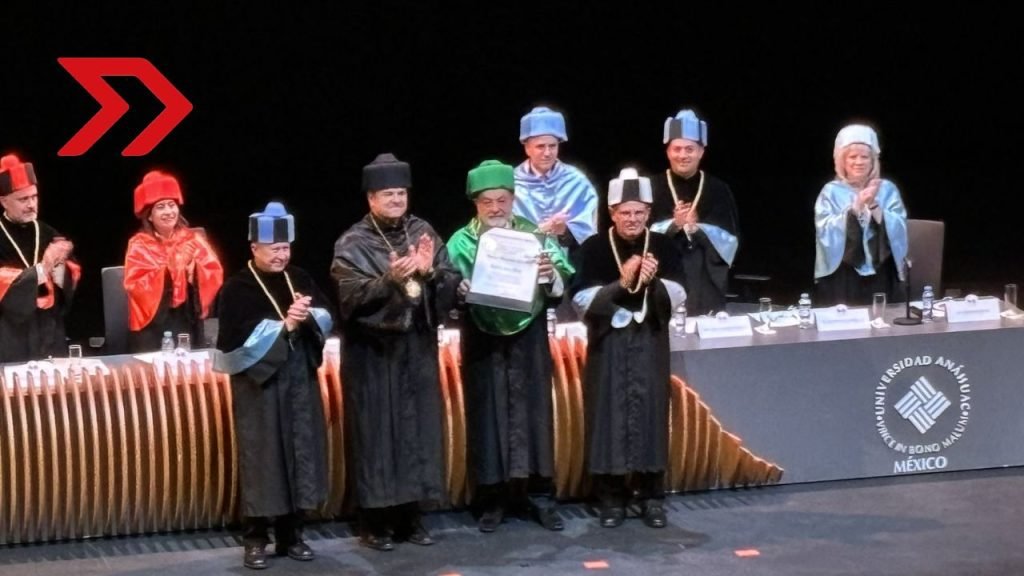 El empresario e Ingeniero, Carlos Slim, recibió el Doctorado Honoris Causa, por parte de la Universidad Anáhuac.