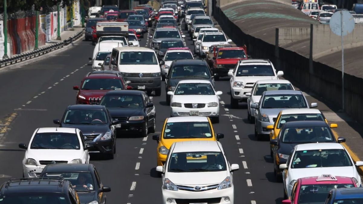 México Avanza en el Combate a la Falsificación con Placas Vehiculares de Alta Seguridad