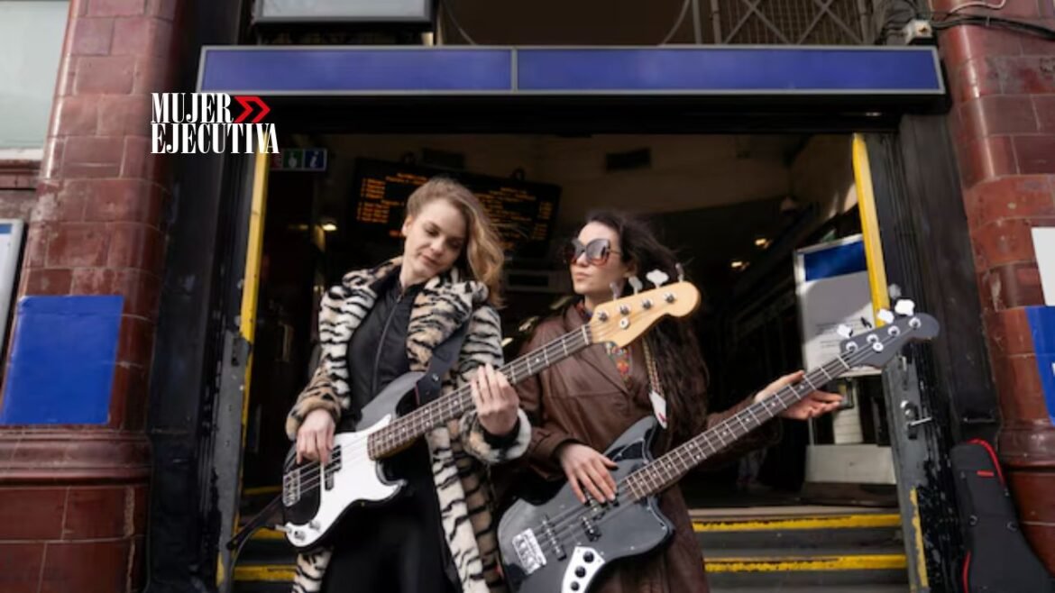 Amplify-HER industria musical
