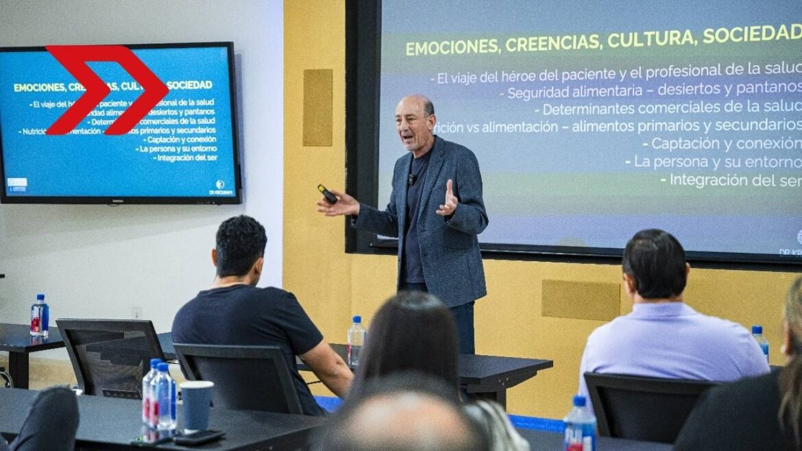 Este diplomado, que se impartirá completamente en línea, ofrece a los participantes una experiencia educativa dinámica y accesible desde cualquier lugar.