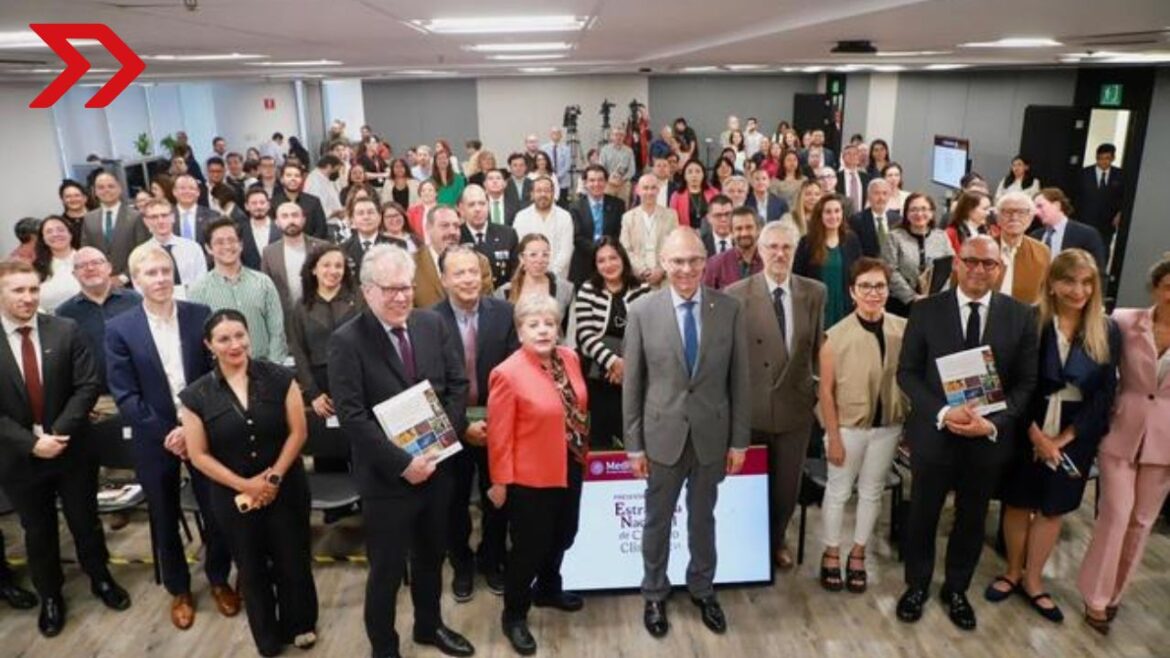 La Semarnat presentó la Estrategia Nacional de Cambio Climático, que impulsará políticas públicas y cooperación internacional.