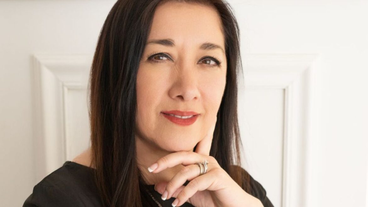 Verónica Flores, Directora Comercial de Ignia Cloud: líder con más de 25 años de experiencia que redefine el futuro empresarial.