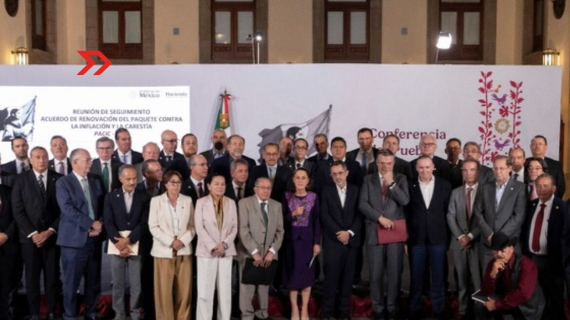 Sheinbaum acuerda con empresarios renovación del Pacic para mantener canasta básica en 910 pesos