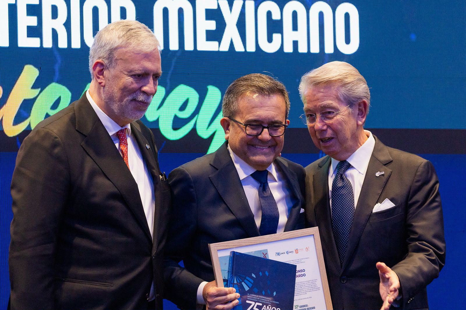 Comce Preve Intercambio Comercial Record De 1 6 Billones De Dolares Para Mexico En 2026